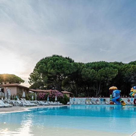 Arcobaleno Village Marina Di Bibbona Exterior foto