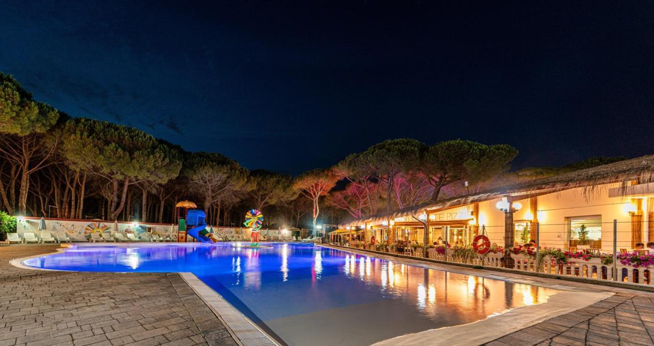 Arcobaleno Village Marina Di Bibbona Exterior foto